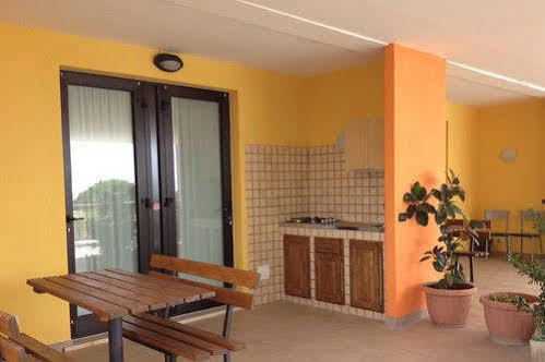 Borgo Blu Poggio Lejlighedshotel Lazise Eksteriør billede