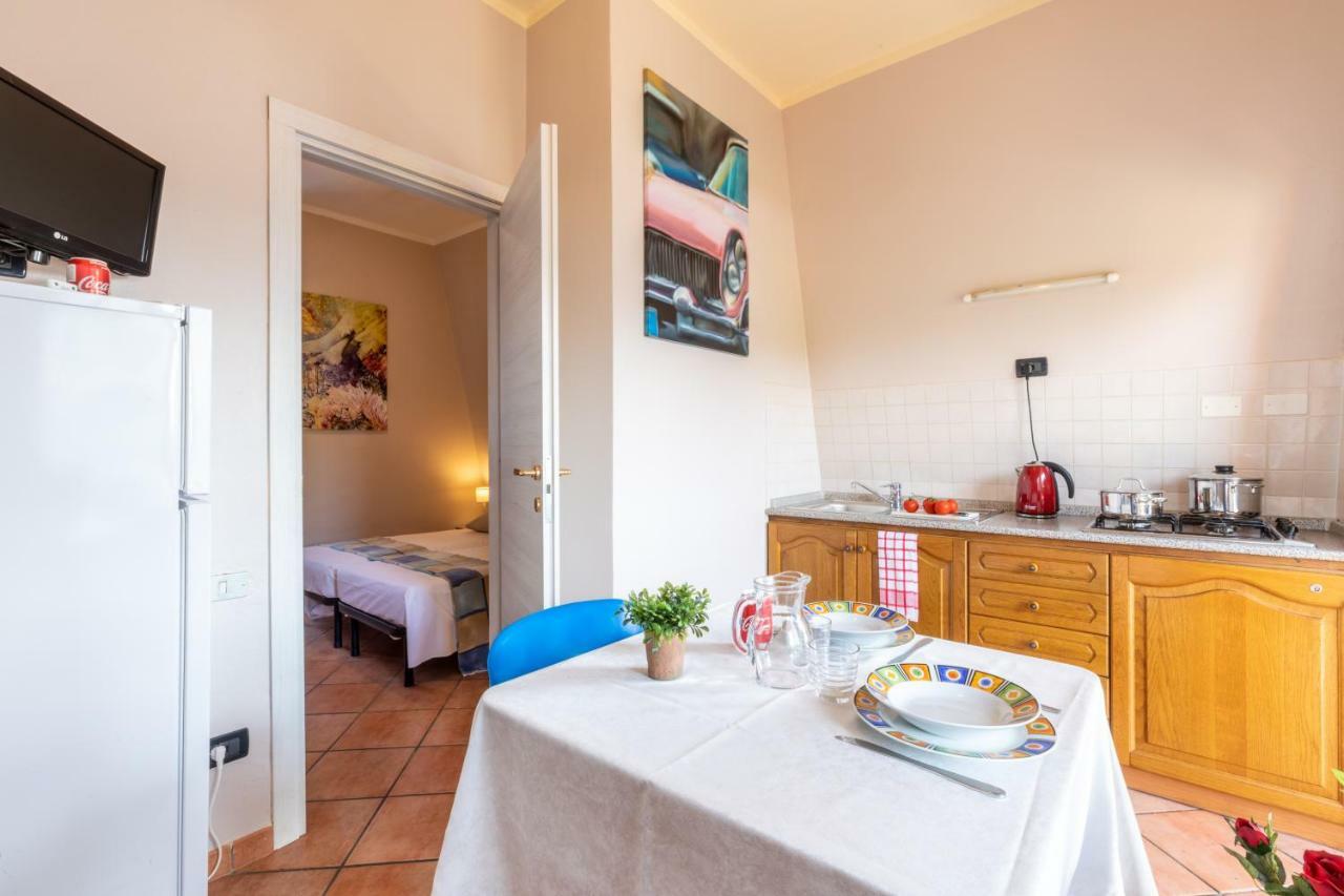 Borgo Blu Poggio Lejlighedshotel Lazise Eksteriør billede